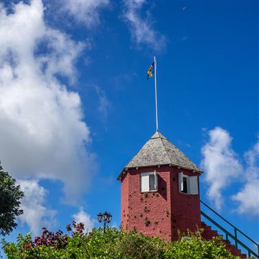 Gun Hill Signal Station & Fusiliers Cafe