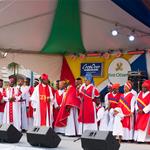 Ceremoniële levering van de laatste wandelstokken