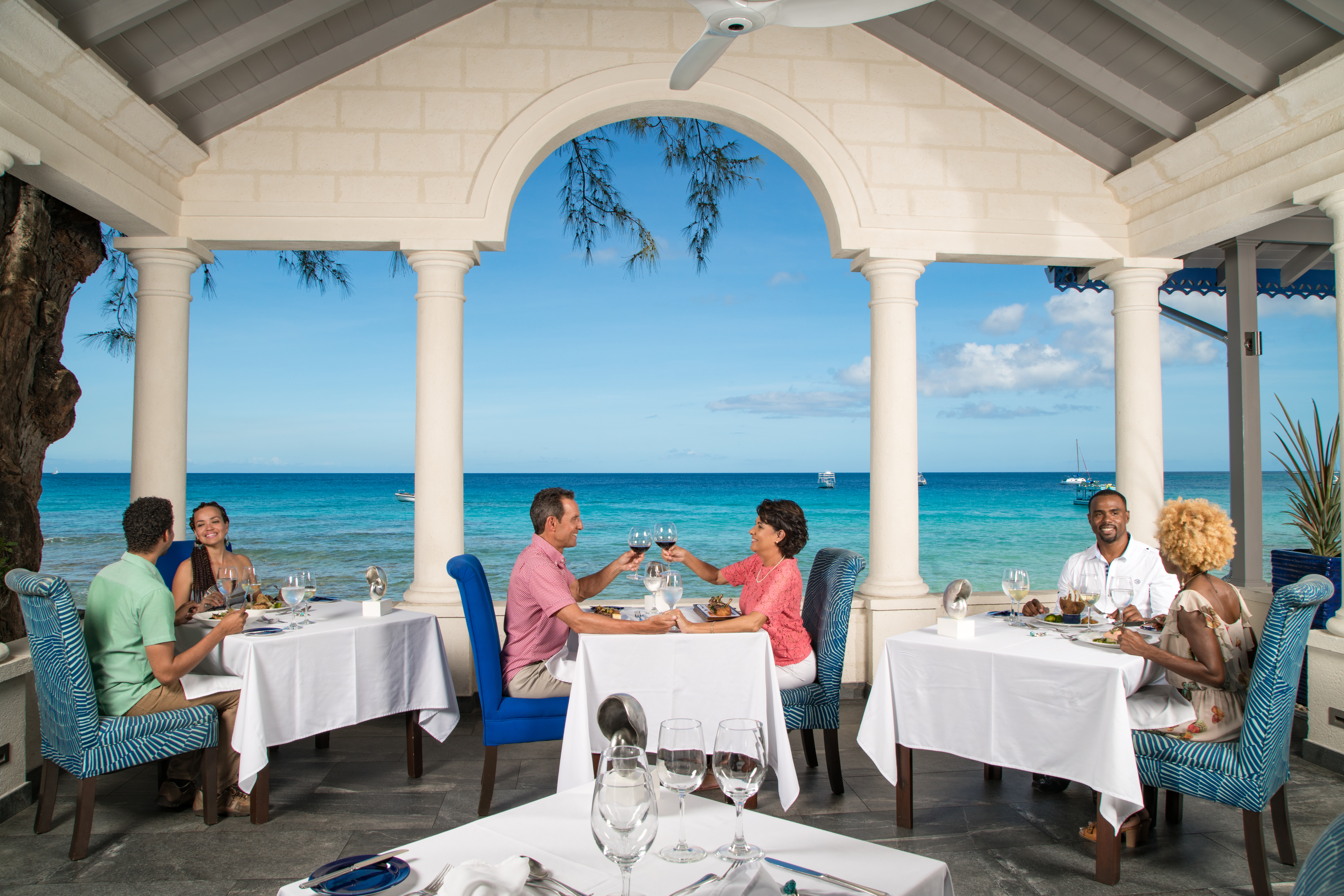 Explore lo que hay en una ciudad ... Holetown Barbados - Visite Barbados, image size:7731x5157