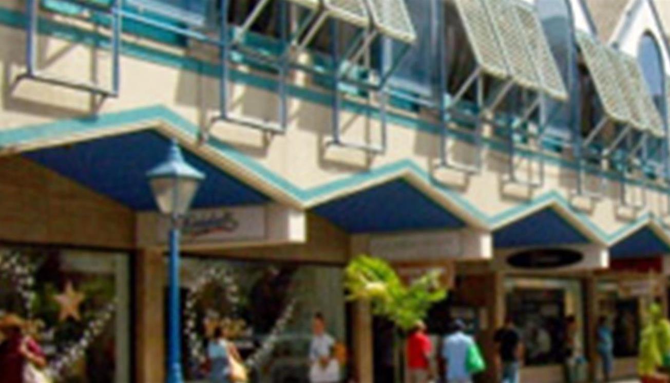 Barbadoswinkelcentra voor luxe en traditioneel winkelen